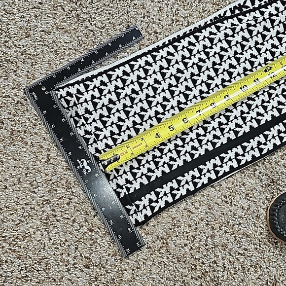 Michael Kors Infinity Scarf - Picture 6 of 7